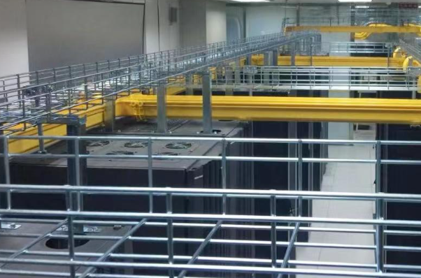 哪种类型的电缆桥架适用于数据中心?